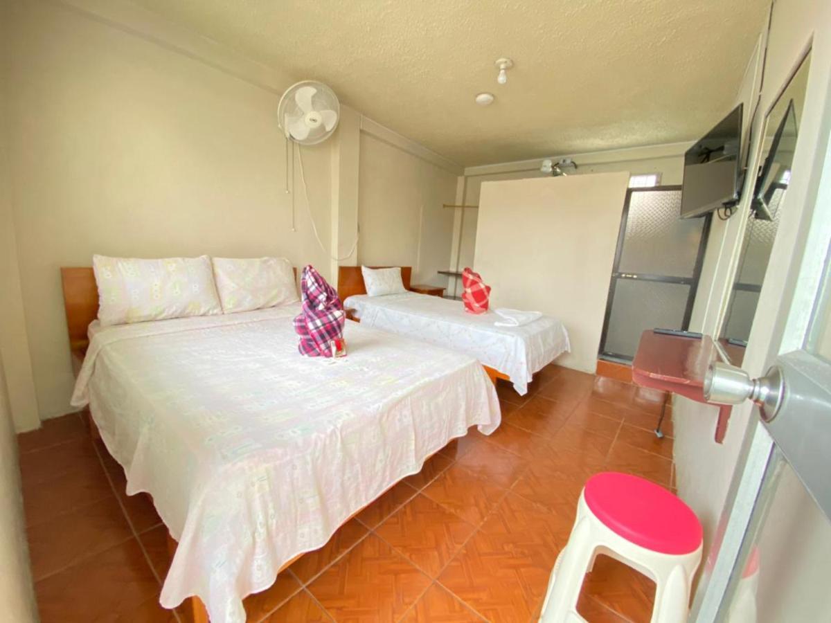 Historico Hostal Elizabeth Puerto Ayora  Dış mekan fotoğraf