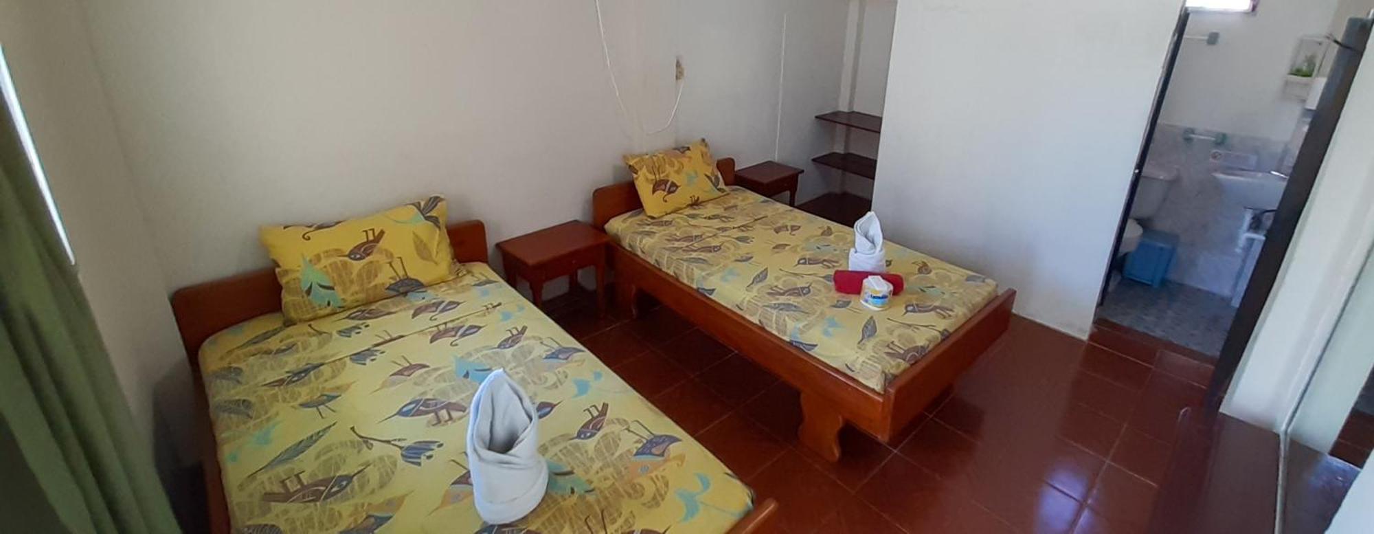 Historico Hostal Elizabeth Puerto Ayora  Dış mekan fotoğraf